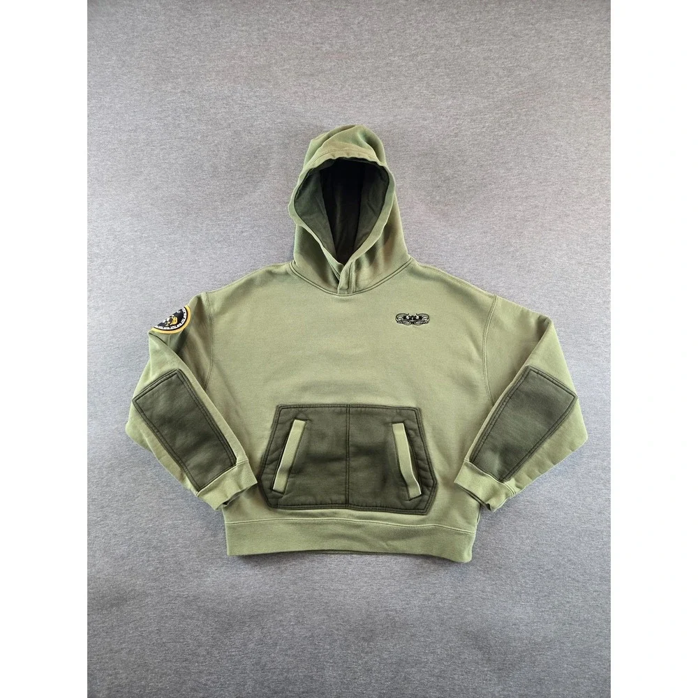 Nike Hoodie Boys Large LeBron James Strive For Greatness Patch Lion DV3083